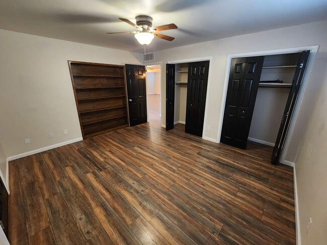 Building Photo - 1795 Carlyle Dr