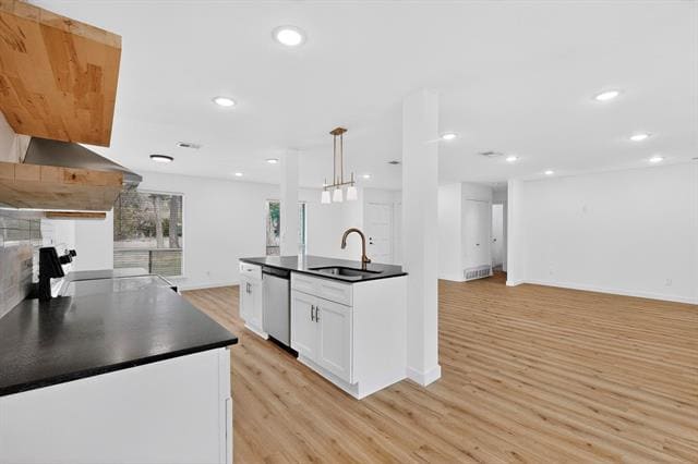 Building Photo - 400 Casa Bello Ct