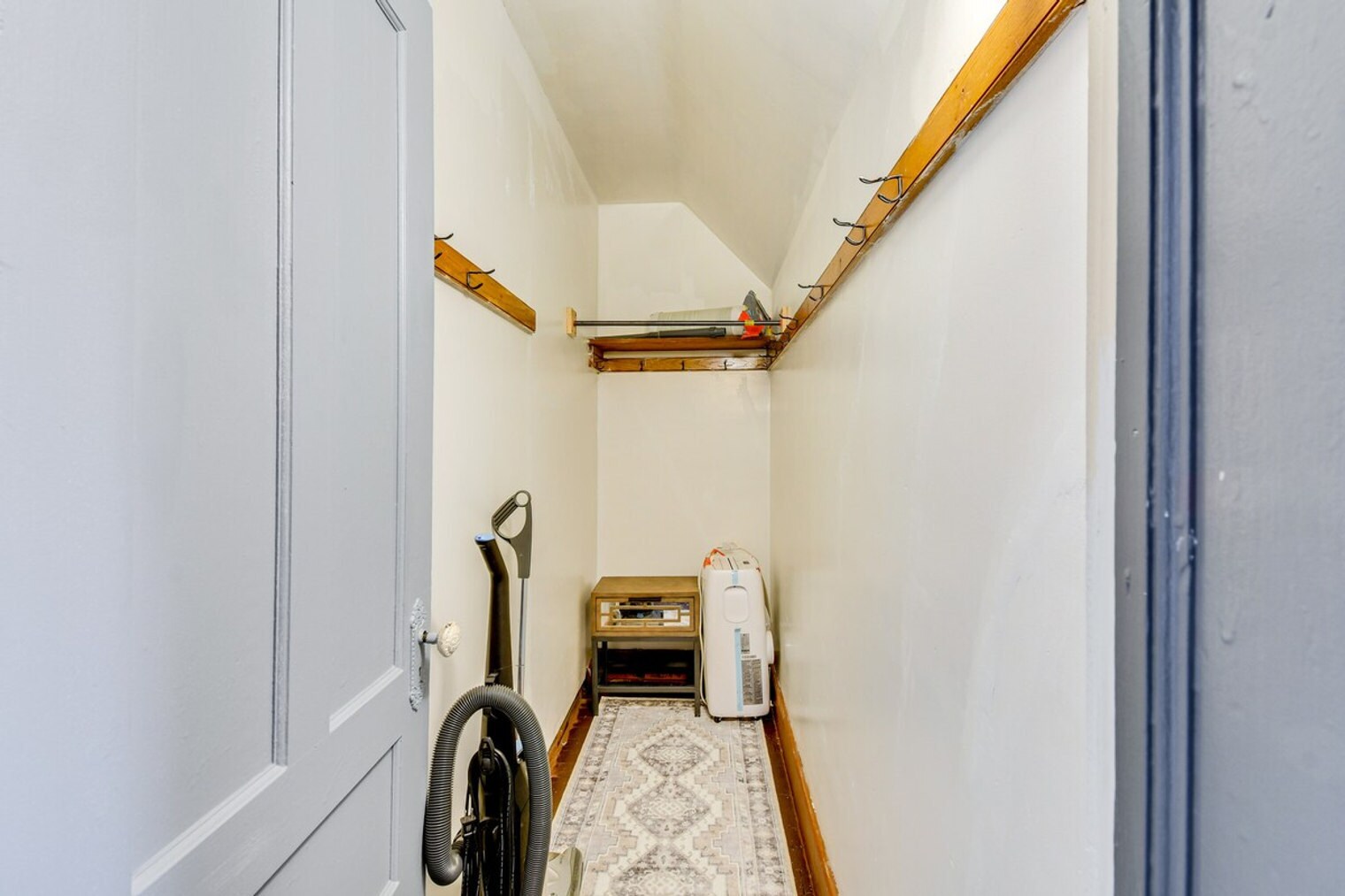 Building Photo - 71 Sanford St