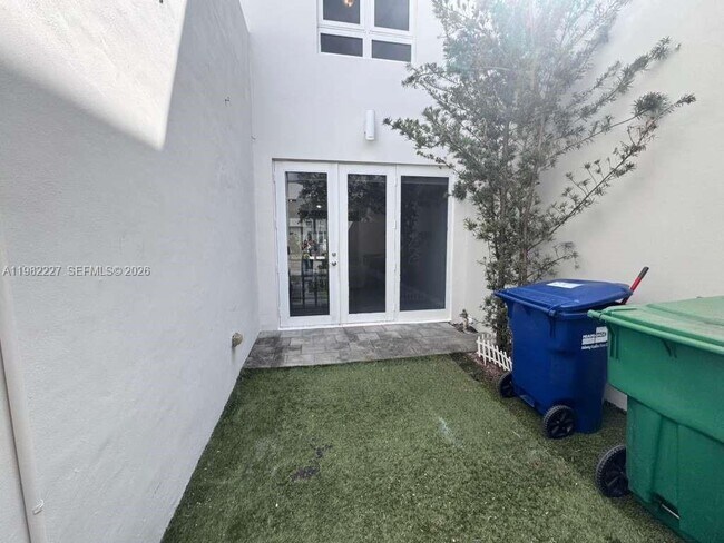 Building Photo - 6458 NW 103rd Psge