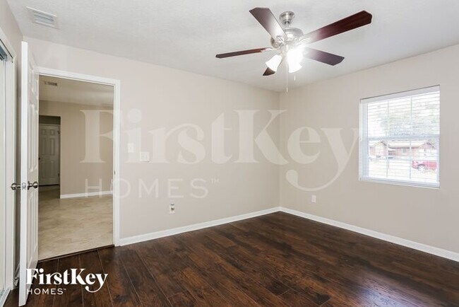 Building Photo - 8045 Lamb Ct