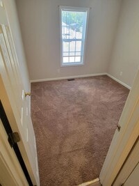 Building Photo - Beautiful three bedroom two bathroom house...