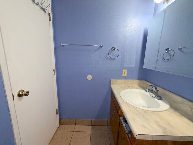 Building Photo - North Reno Wildcreek Garden Condos Upstairs 2 Bedroom