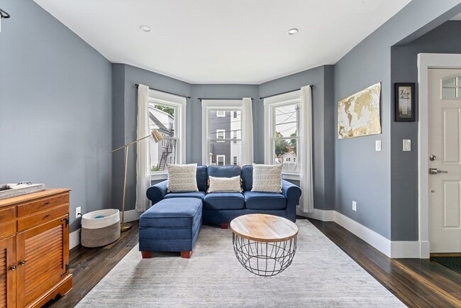 Building Photo - 19 Harrison St