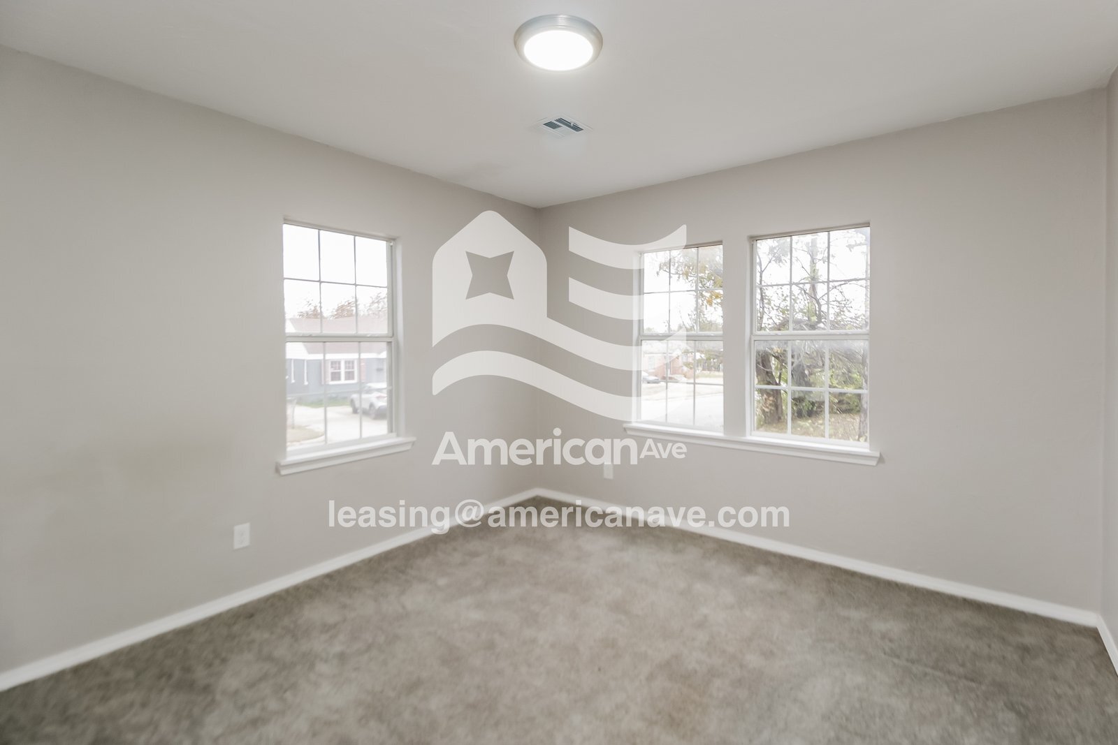 Building Photo - 2017 Miramar Blvd