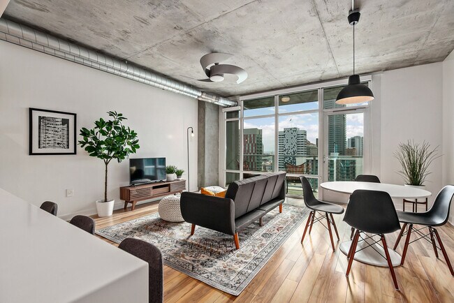 Building Photo - 1080 Park Blvd