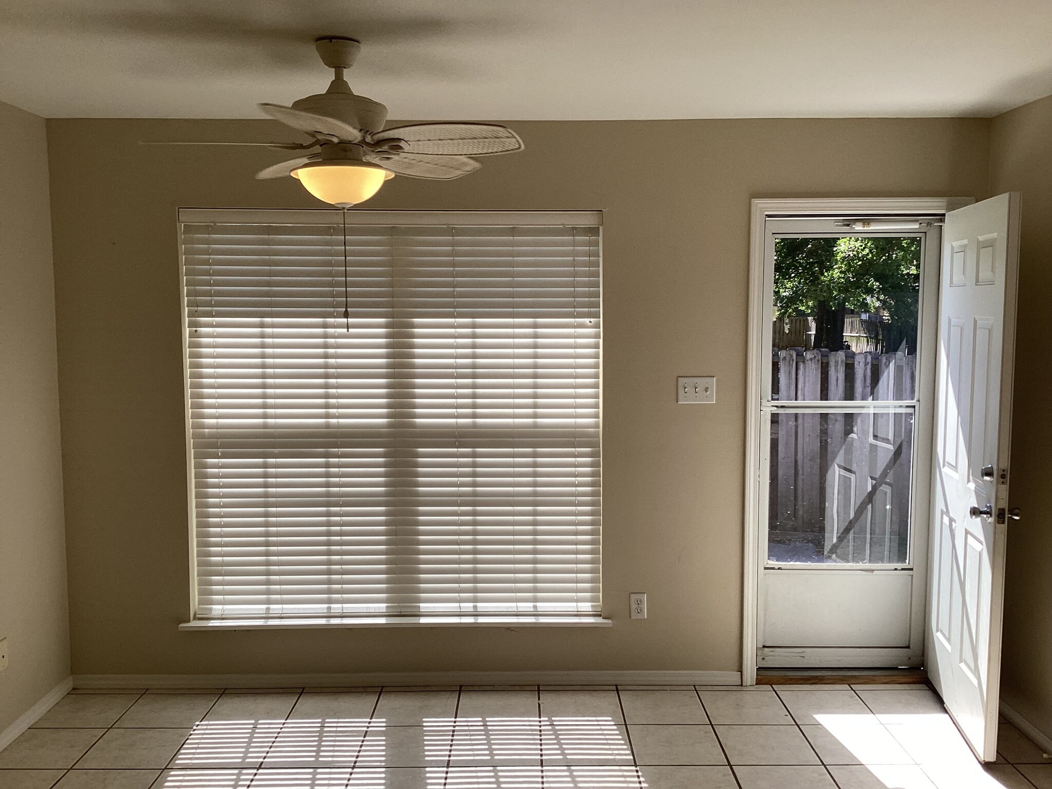 Building Photo - 5408 S Y St