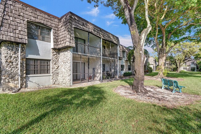 Building Photo - 3109 Oakland Shores Dr