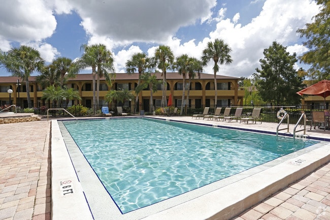 Building Photo - Sunpointe Place