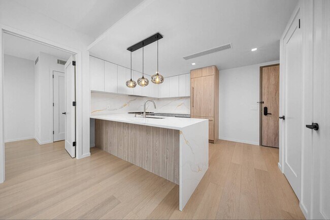 Building Photo - 11-36-36 45th Rd