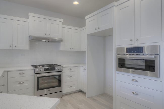 Building Photo - 3322 E Exacta Ln