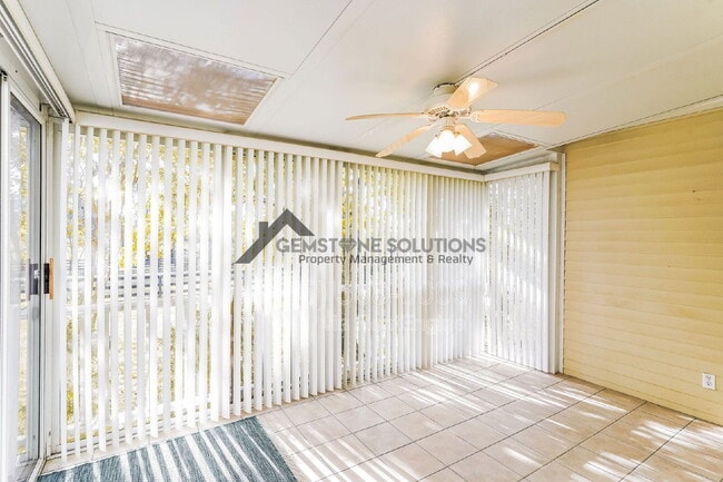 Building Photo - 306 Crooked Oak Ct