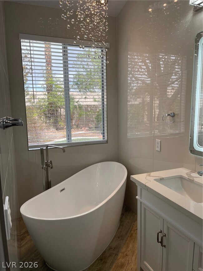 Building Photo - 8562 Lambert Dr