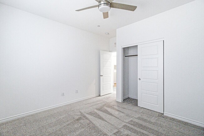 Building Photo - 9763 Mojave Mountain St