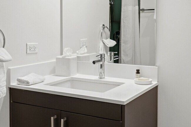 Building Photo - 417 S Dearborn St