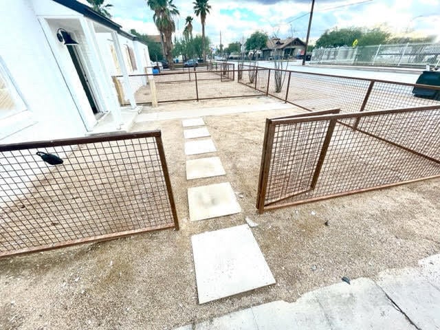 Building Photo - Remodeled in the Heart of Roosevelt District