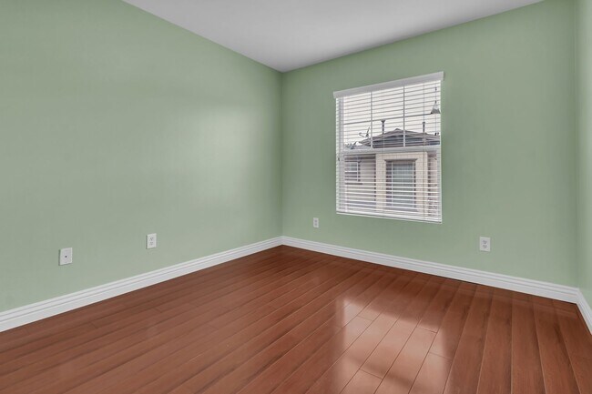 Building Photo - 26090 Stonehaven Dr