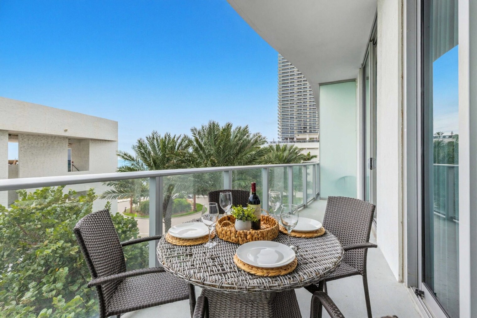 Building Photo - 4111 S Ocean Dr