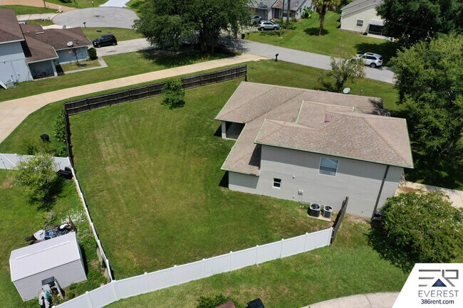 Building Photo - 71 Wellwood Ln