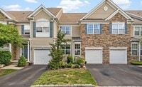 Building Photo - 5 Case Ct