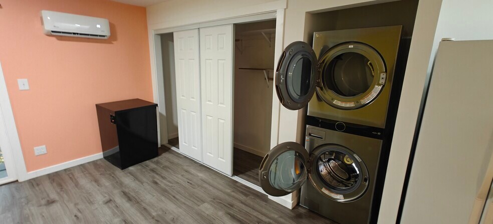 Building Photo - 15010 26th Ave NE