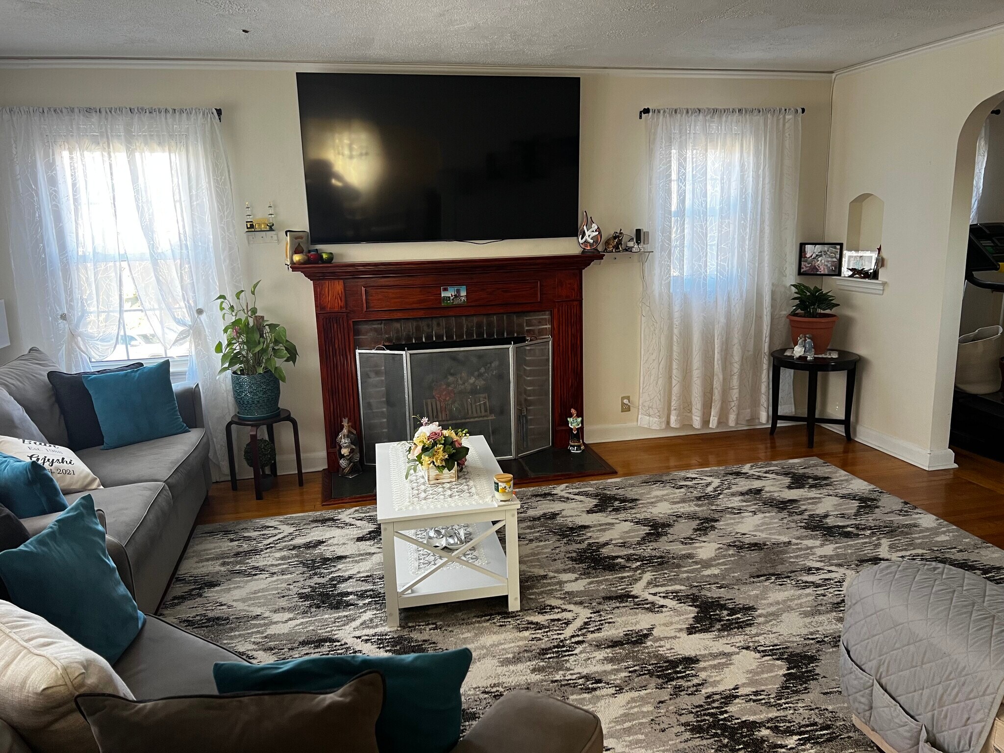 Building Photo - 44 Ellsworth Ave