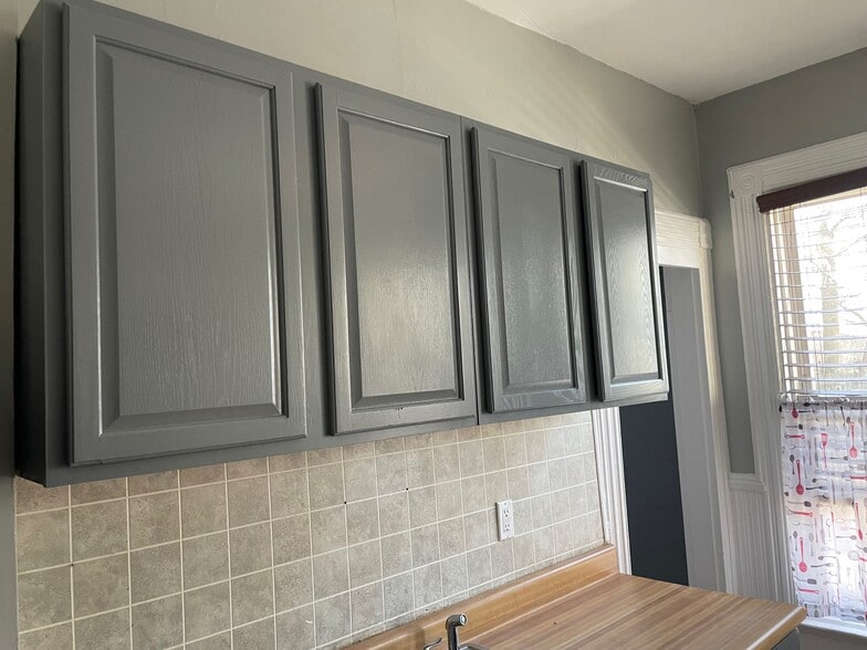 Fresh Kitchen Cabinets - 565 Orchard St
