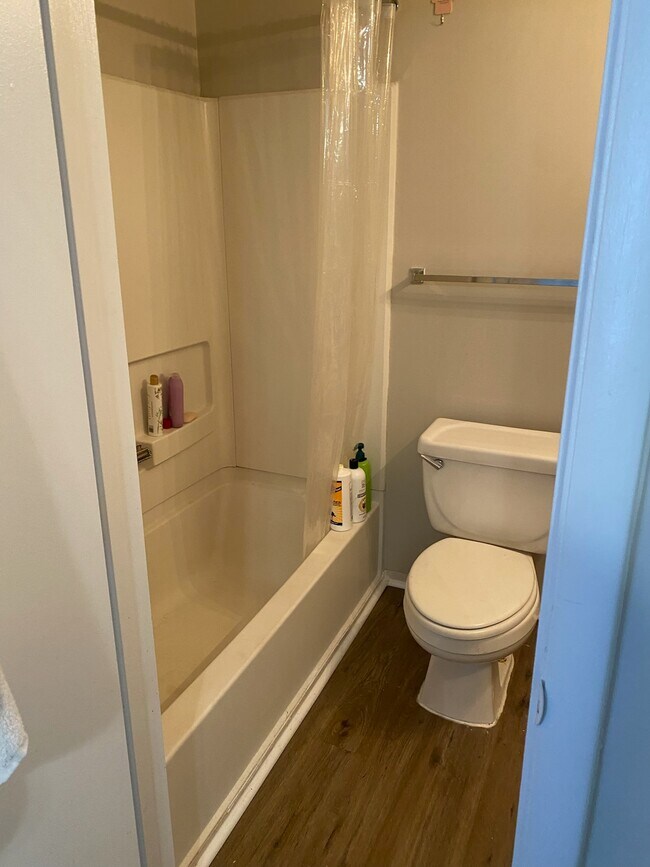 Building Photo - 1241 University Ct