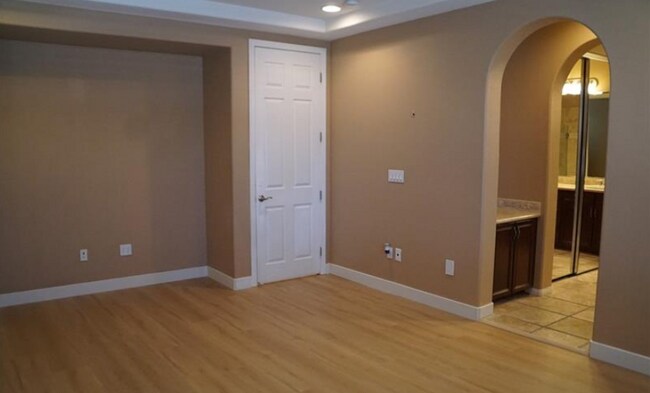 Building Photo - 2407 Granada Bluff Ct