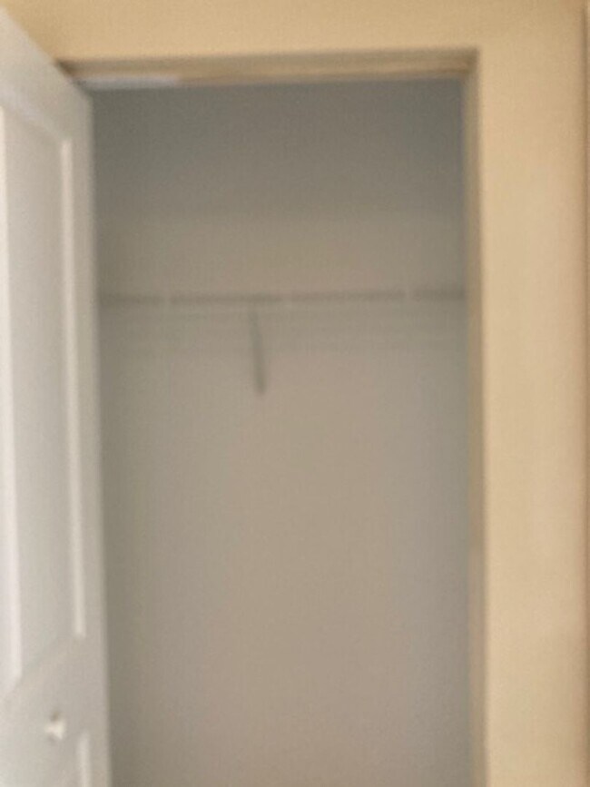 Building Photo - 35 Brunswick Ln