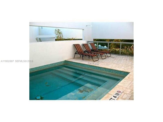 Building Photo - 2694 Inagua Ave