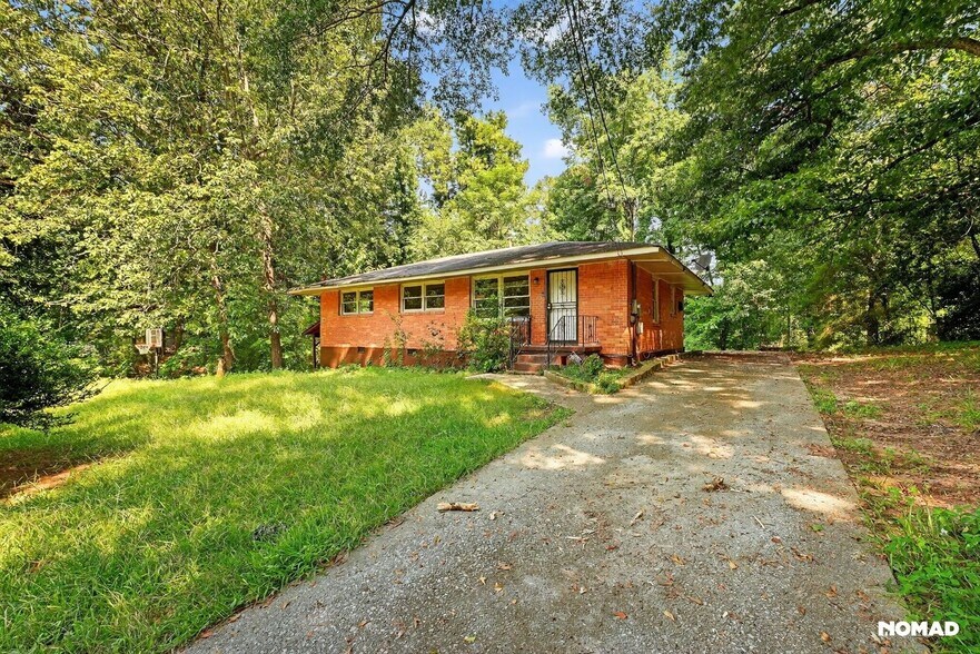 Building Photo - 704 Valleyview Dr