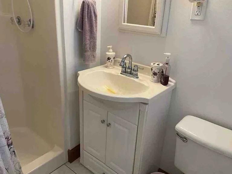 Building Photo - 1477 SE Inglewood Ave