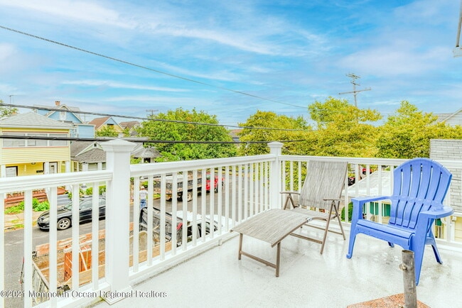 Building Photo - 82 Franklin Ave