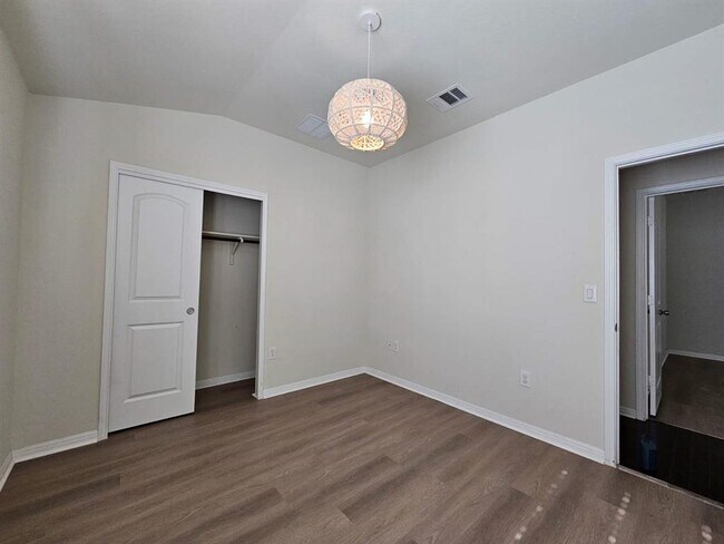 Building Photo - 18205 Bandelier Dr