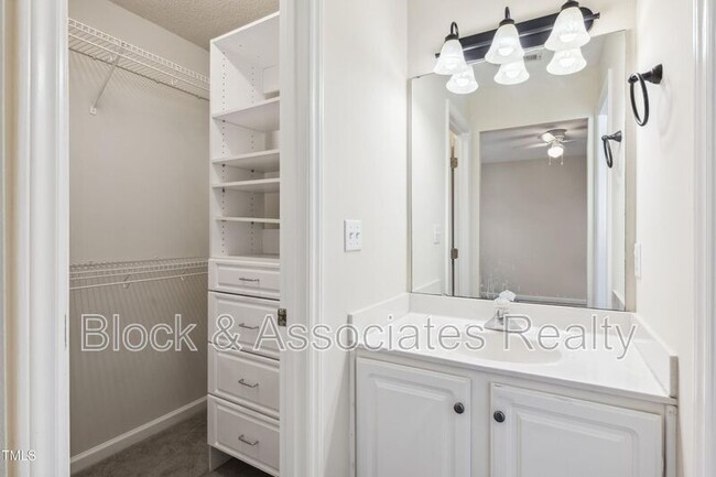 Building Photo - 2129 Ventana Ln