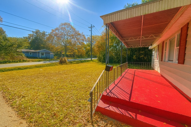 Building Photo - 4029 Pershing Ave