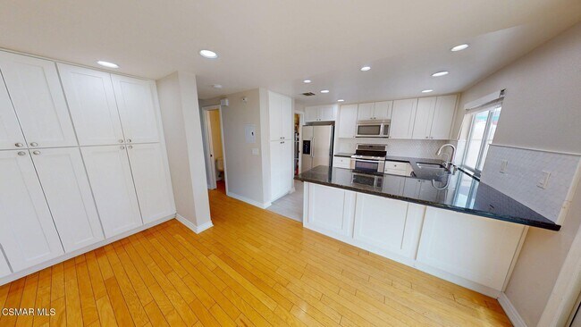 Building Photo - 336 Green Moor Pl