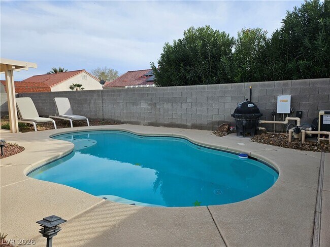 Building Photo - 2603 Inlet Spring Ave