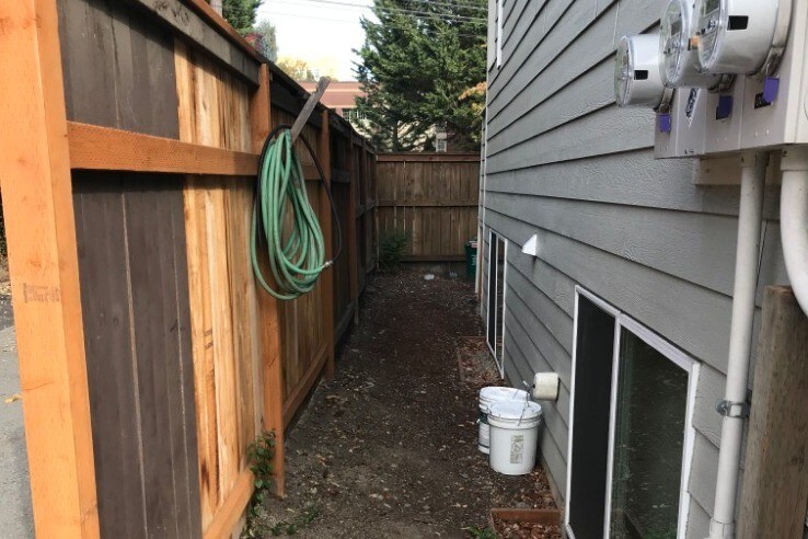 Building Photo - 1015 E Jefferson St