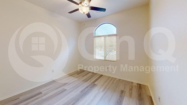 Building Photo - 11874 N Verismo Dr