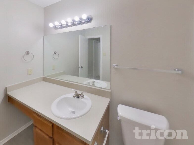 Building Photo - 8058 Pioneer Trail Dr