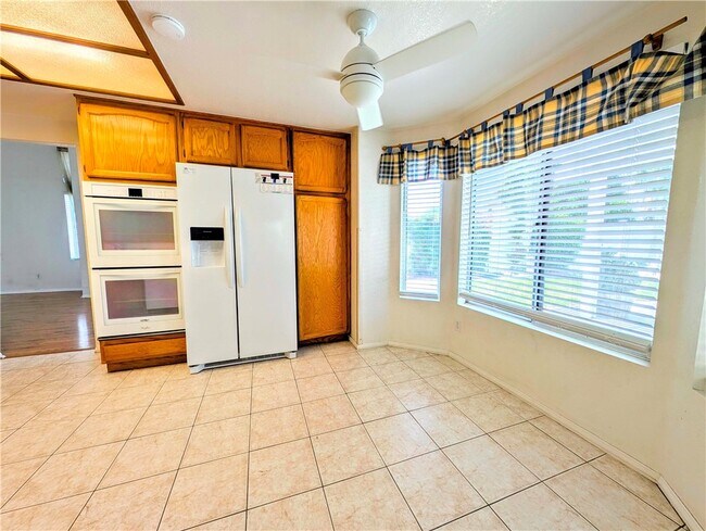 Building Photo - 7754 Fox Tail Ct