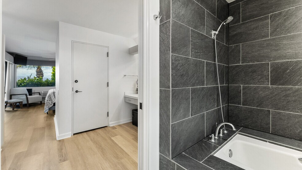 Building Photo - 50 Puu Anoano St