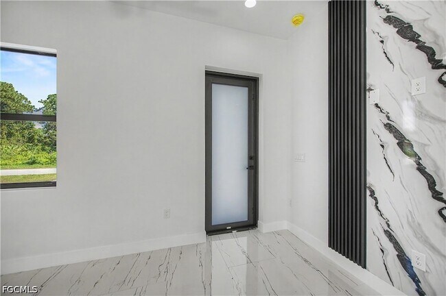 Building Photo - 3121 69th St W