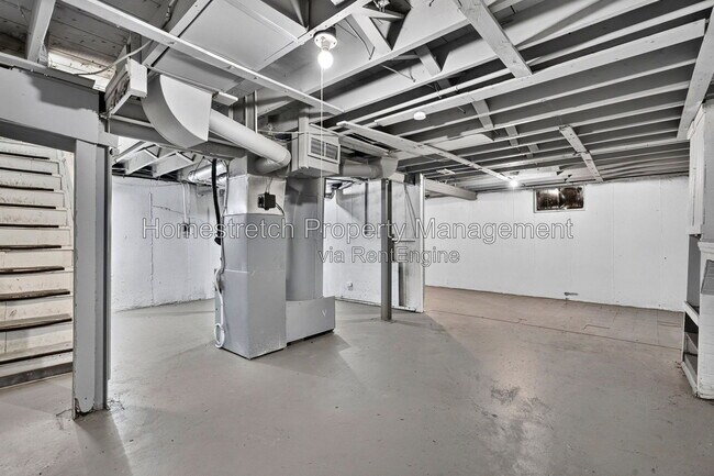 Building Photo - 161 Cameron Rd