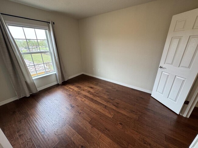 Building Photo - 11902 Lorenza Ln