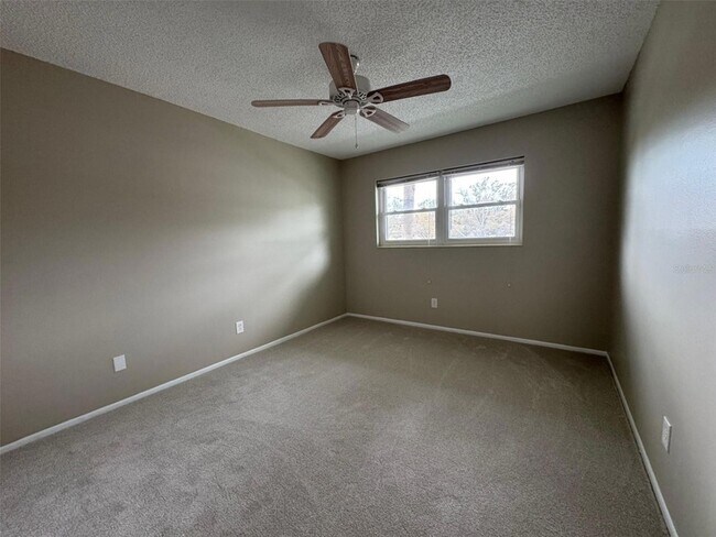 Building Photo - 2385 Tahitian Ln