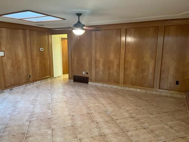 Building Photo - 3904 Woodbury Ct
