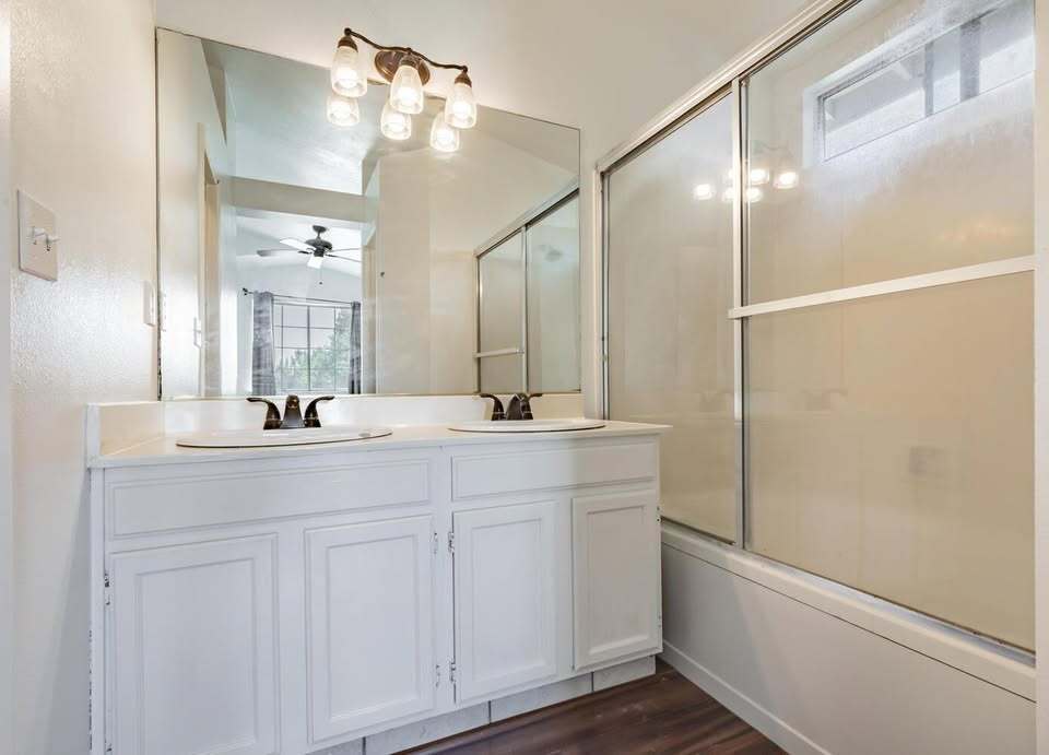 Building Photo - 2683 Mitchell Ave